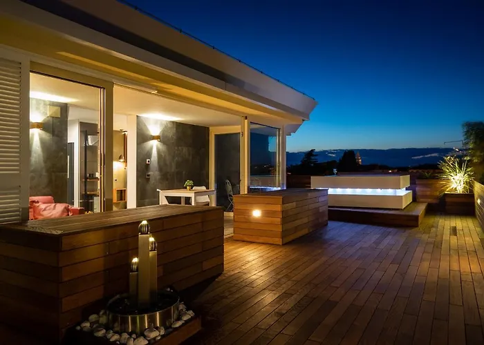 호텔 Hotel Porec 3*