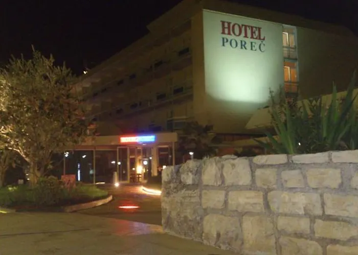 호텔 Hotel Porec 3*