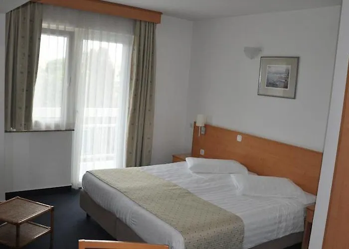 Hotel Porec 3* 포레치