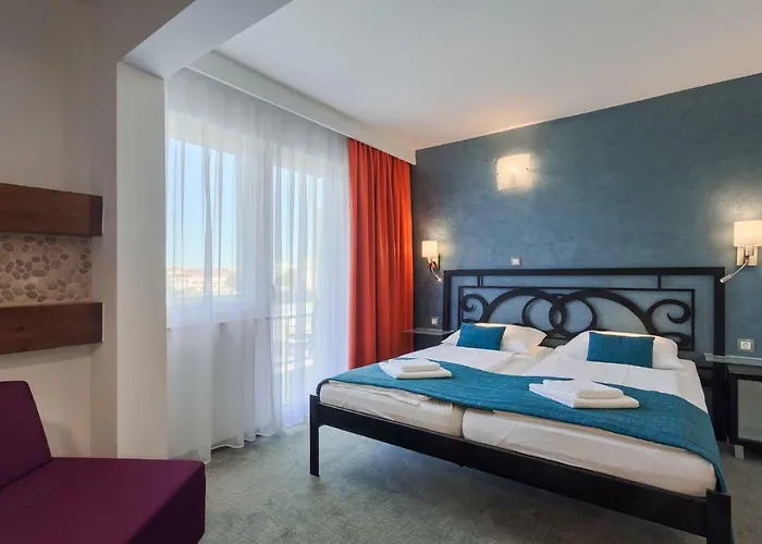 Hotel Porec 3* 포레치