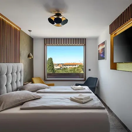 Hotel Porec 호텔