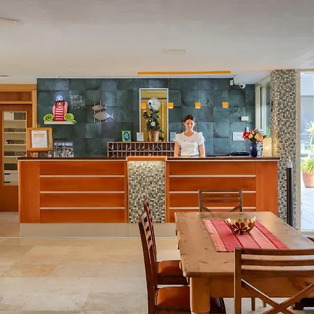 Hotel Porec 호텔 포레치