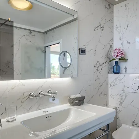 Hotel Porec Szálloda 3*