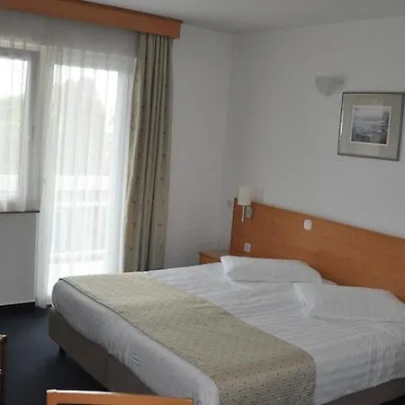 Hotel Porec 3* 포레치