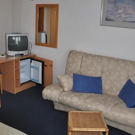 호텔 Hotel Porec 3*