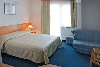 Отель Hotel Porec 3*